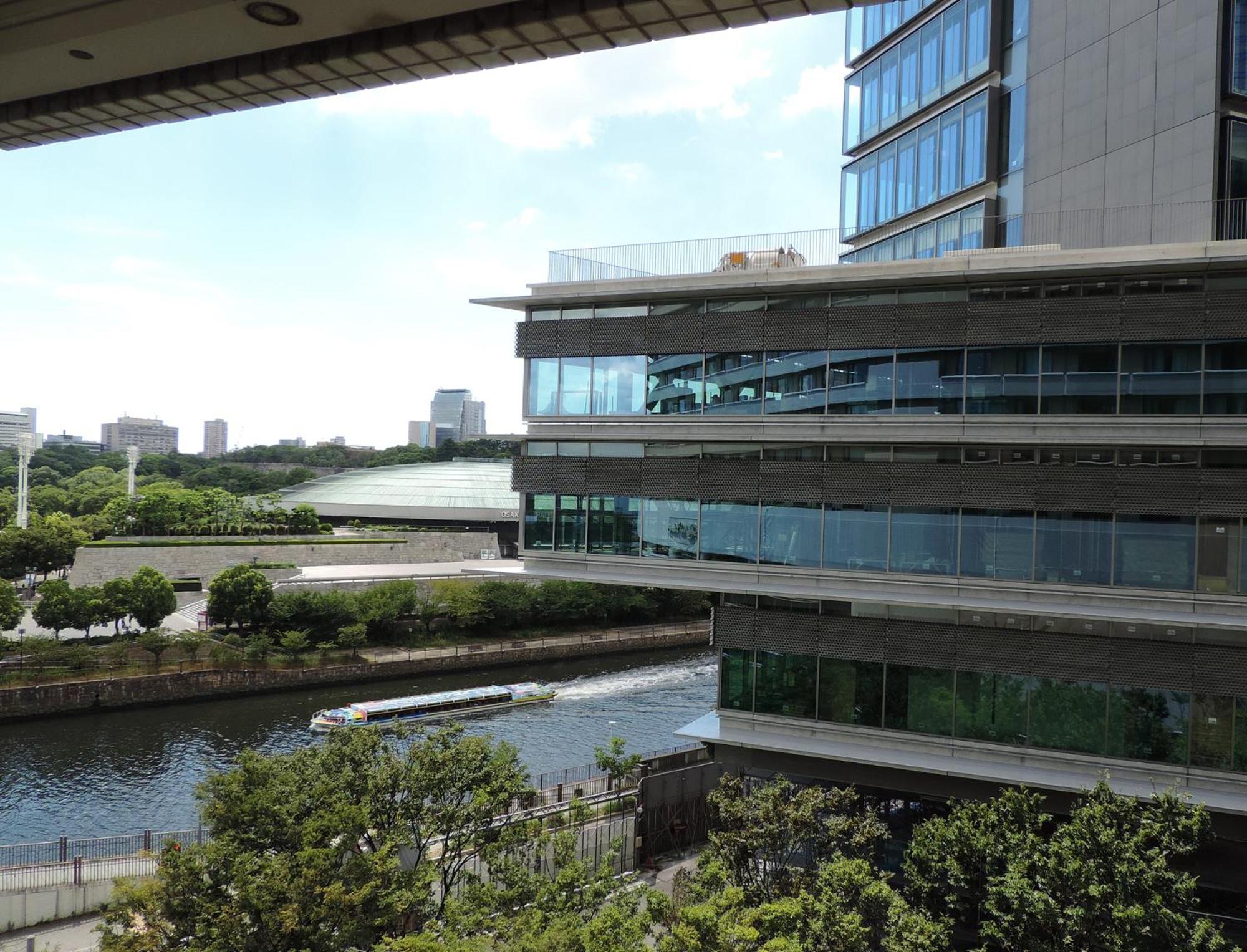 Hotel New Otani Ósaka Pokoj fotografie The headquarters of the National Diet Library