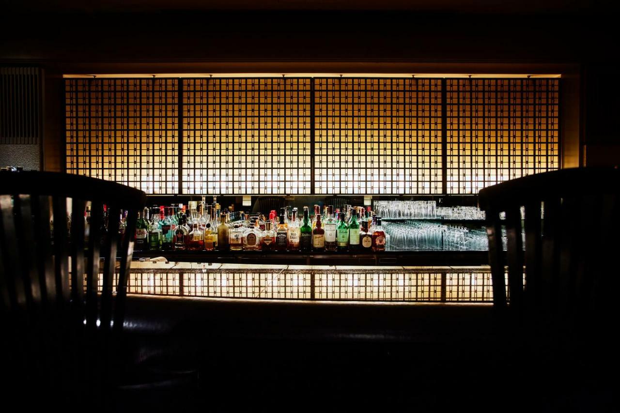 Hotel New Otani Ósaka Exteriér fotografie The bar at the Tokyo Edition